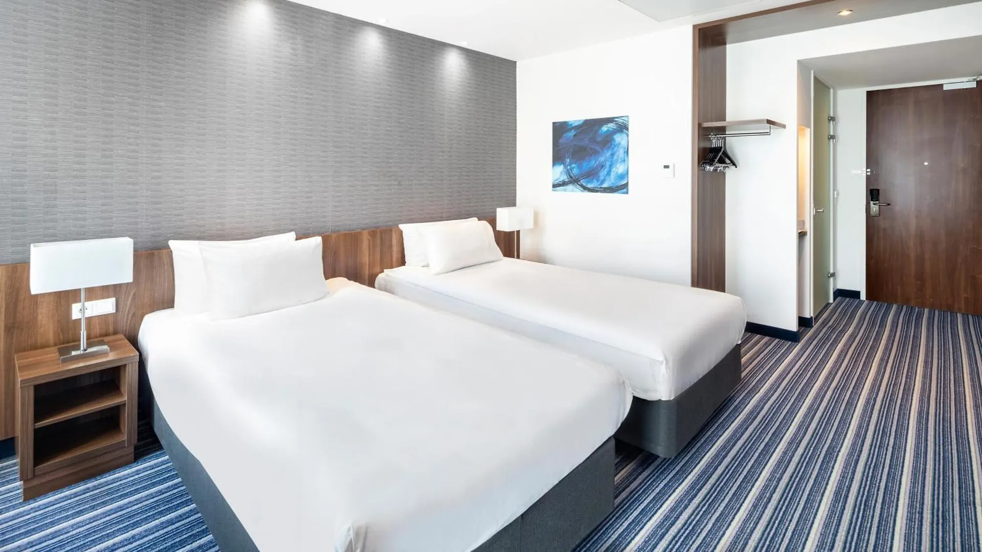 *** Отель Holiday Inn Express Amsterdam - South By Ihg Нидерланды