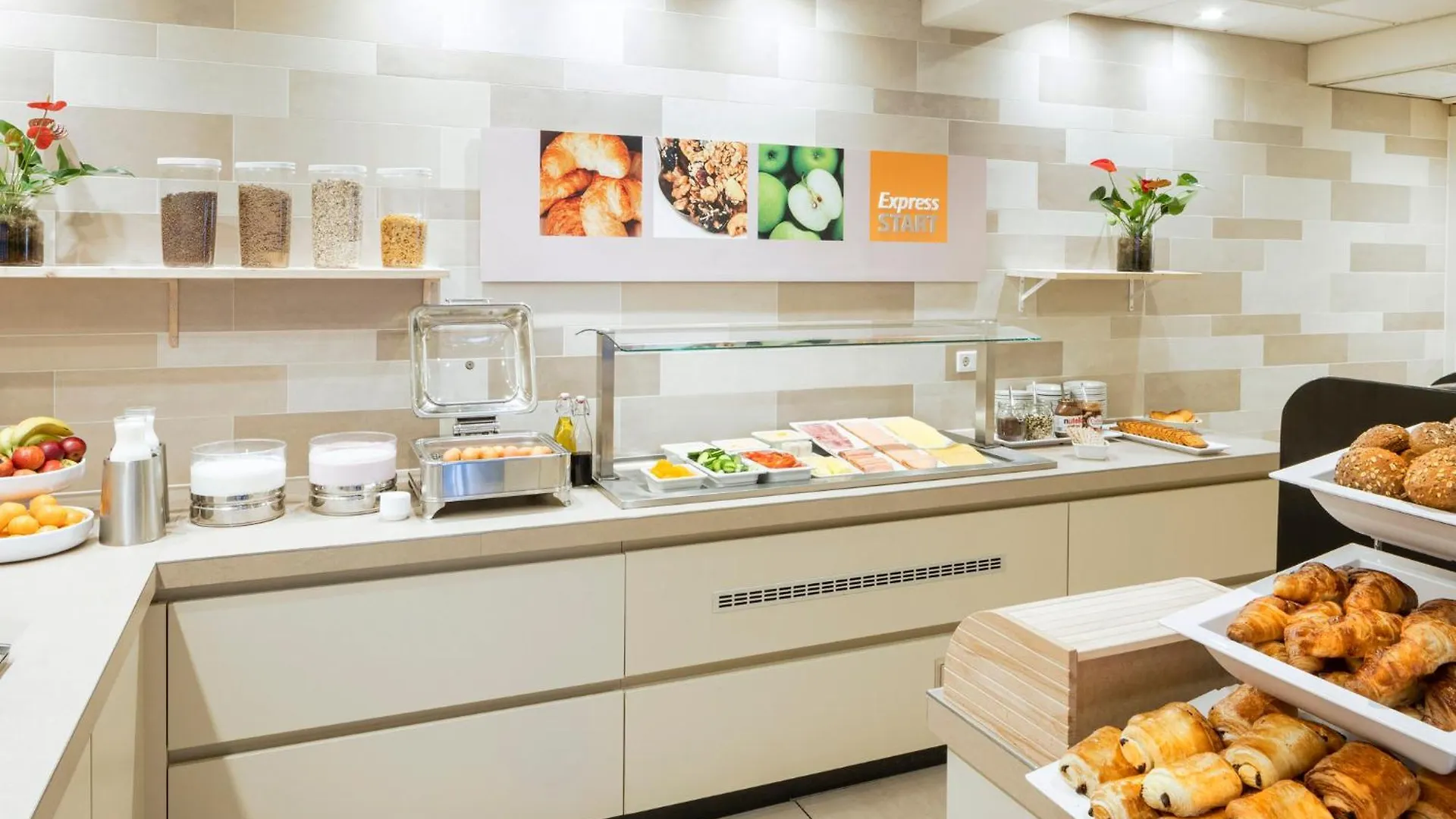 Holiday Inn Express Amsterdam - South By Ihg 3*,  Нидерланды