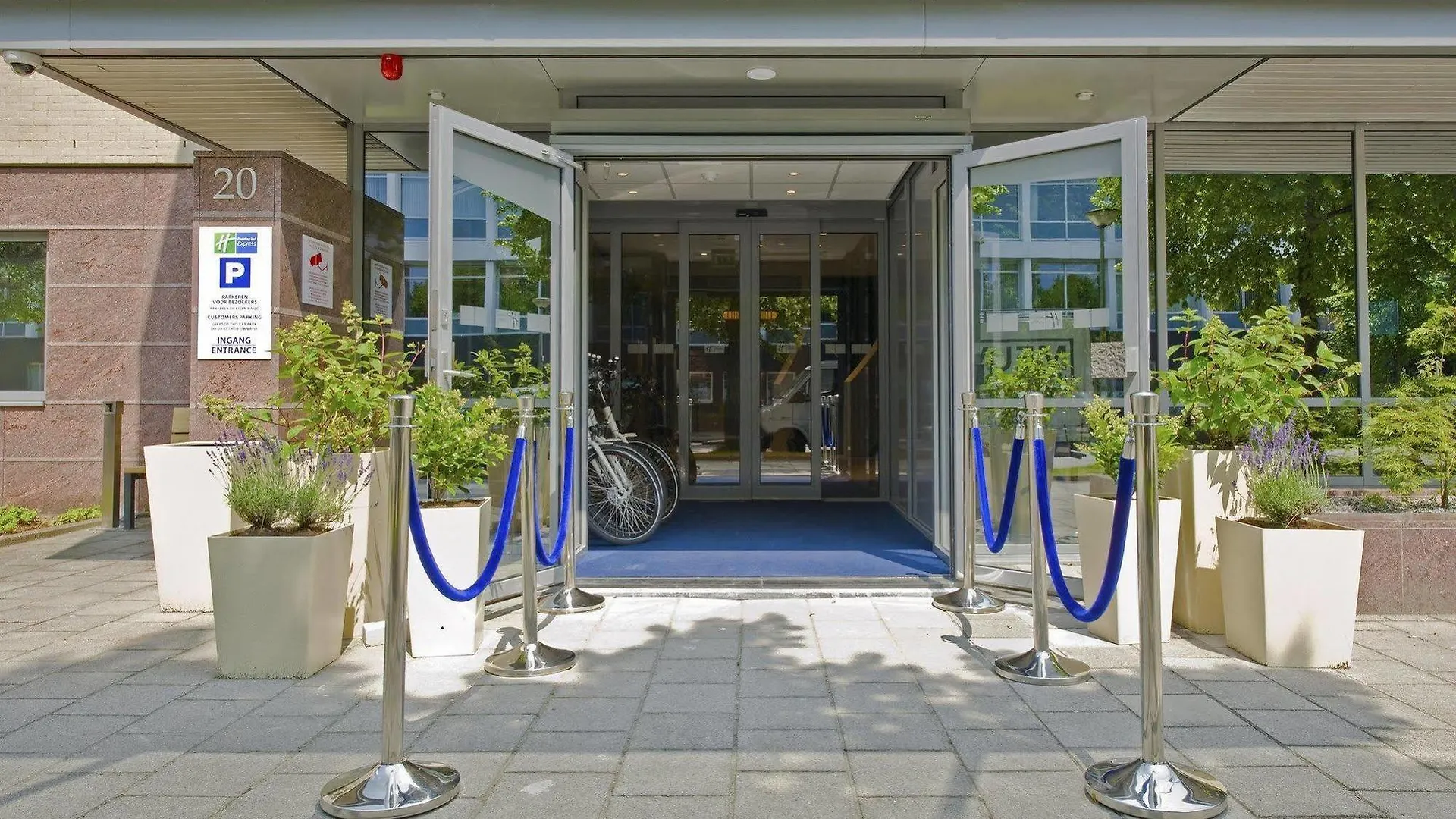 Holiday Inn Express Amsterdam - South By Ihg 3*,