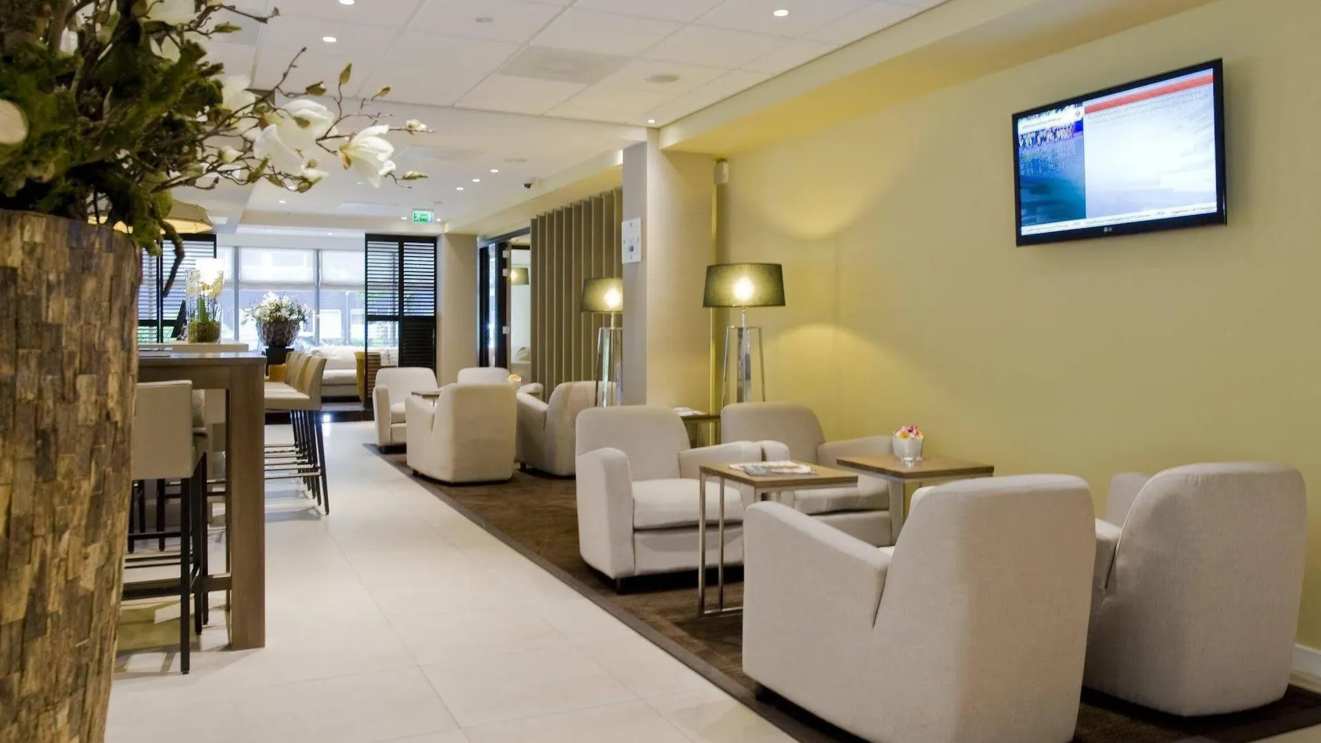 Holiday Inn Express Amsterdam - South By Ihg Отель